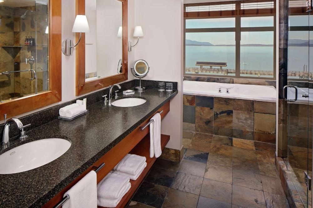 Chrysalis Inn & Spa Bellingham, Curio Collection by Hilton Image 16