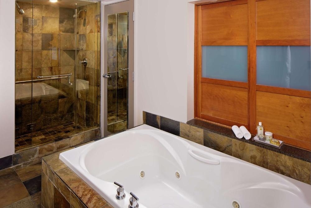 Chrysalis Inn & Spa Bellingham, Curio Collection by Hilton Image 19